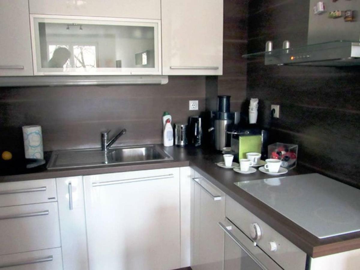65 Square Meters Designer Apartment In Heart Of City - River View ! Park For Free Ni Dış mekan fotoğraf
